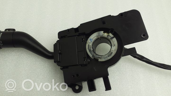 Hummer H3 Suuntavilkun vipu 15281884