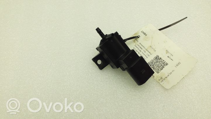 Audi A4 S4 B8 8K Solenoidinis vožtuvas 037906283D