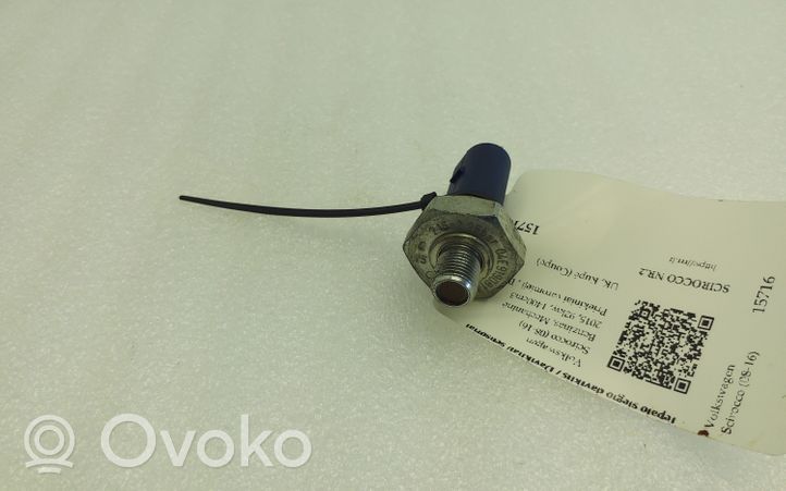Volkswagen Scirocco Sensore di pressione dell’olio 04E919081A