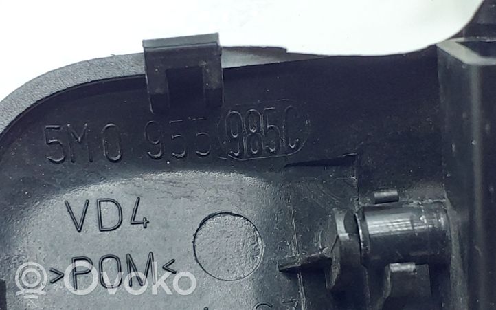 Skoda Fabia Mk3 (NJ) Dysza spryskiwacza szyby przedniej / czołowej 5M0955985C
