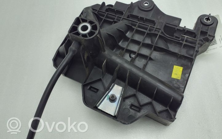 Skoda Fabia Mk3 (NJ) Boîte de batterie 6C0915331D