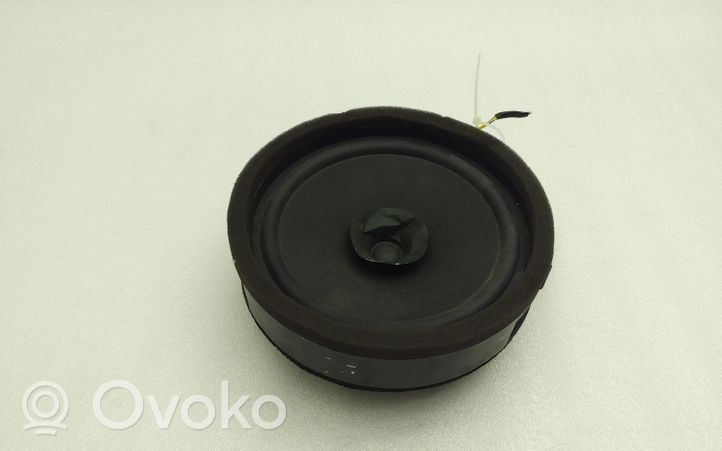 Mitsubishi L200 Rear door speaker 8720A017