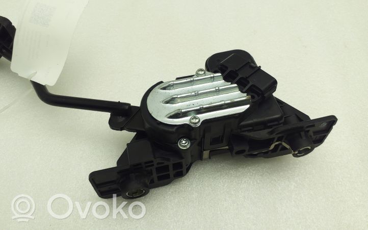 Mitsubishi L200 Accelerator throttle pedal APM30009