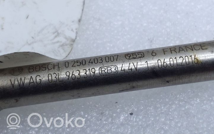 Volkswagen Golf VII Glow plug 03L963319