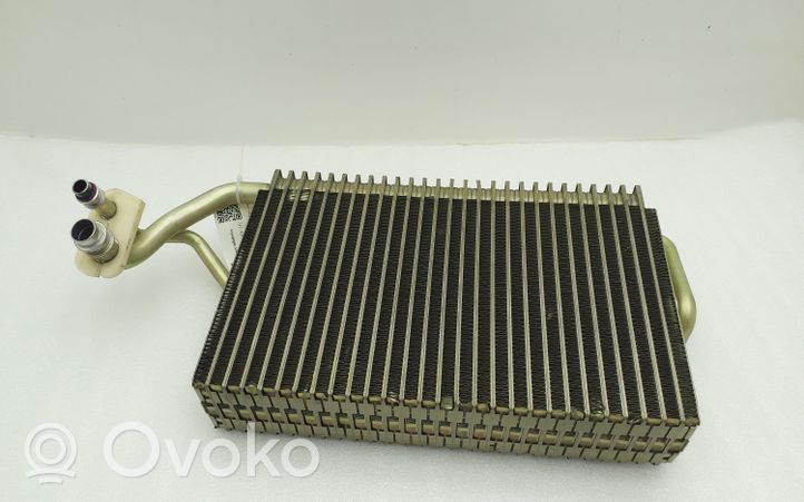 Mercedes-Benz CLS C219 Gaisa kondicioniera radiators (salonā) A2118300158