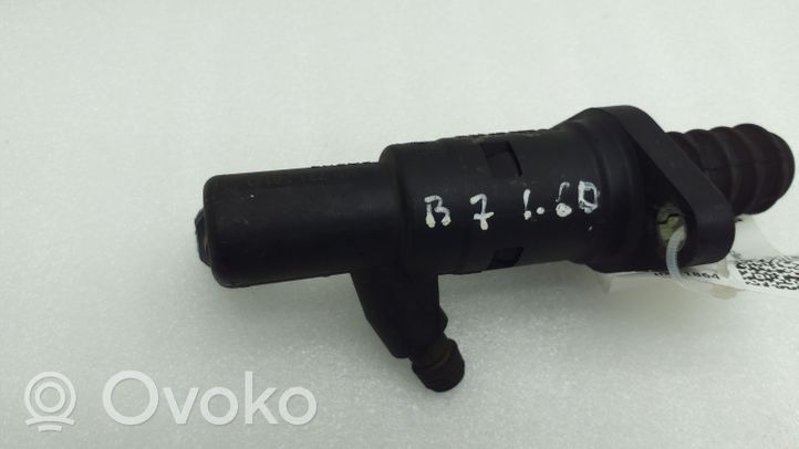 Volkswagen PASSAT B7 Clutch slave cylinder 1K0721261Q