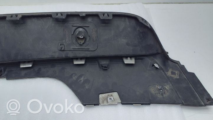 BMW X5M E70 Moulure inférieure de pare-chocs arrière 7227766