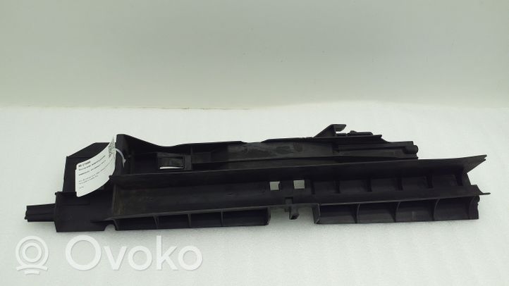 BMW X5 E70 Boczny panel mocowania chłodnicy 7799761