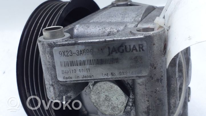 Jaguar XF X250 Power steering pump 9X233A696AA