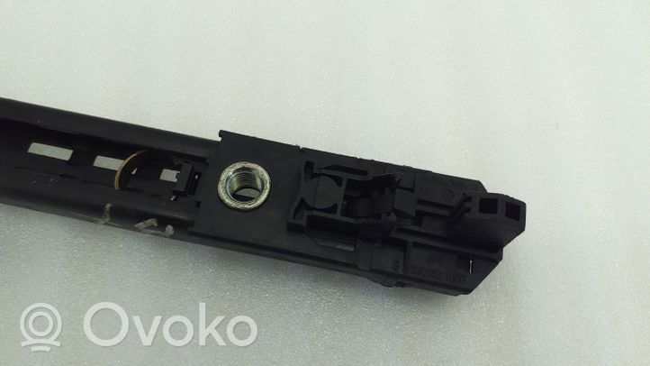 Volkswagen PASSAT B7 Rail de réglage hauteur de ceinture de sécurité 1T0857819B