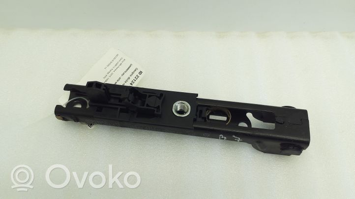 Volkswagen PASSAT B7 Rail de réglage hauteur de ceinture de sécurité 1T0857819B