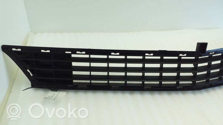 Mercedes-Benz A W169 Grille inférieure de pare-chocs avant A1698850123