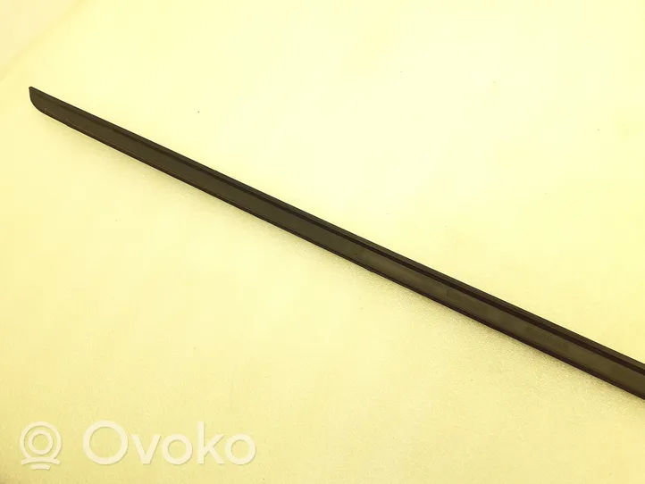 Volkswagen Sharan Windshield trim 7N0854327