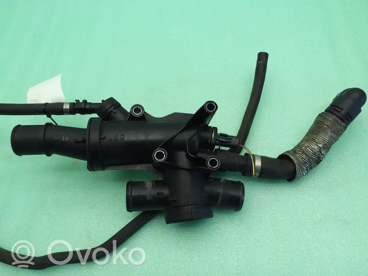 Ford Kuga I Termostat / Obudowa termostatu 9656182980