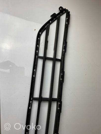 Volvo XC90 Front bumper lower grill 31353373