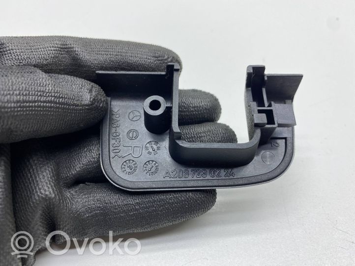 Mercedes-Benz C W203 Altro elemento di rivestimento della portiera anteriore A2037230224