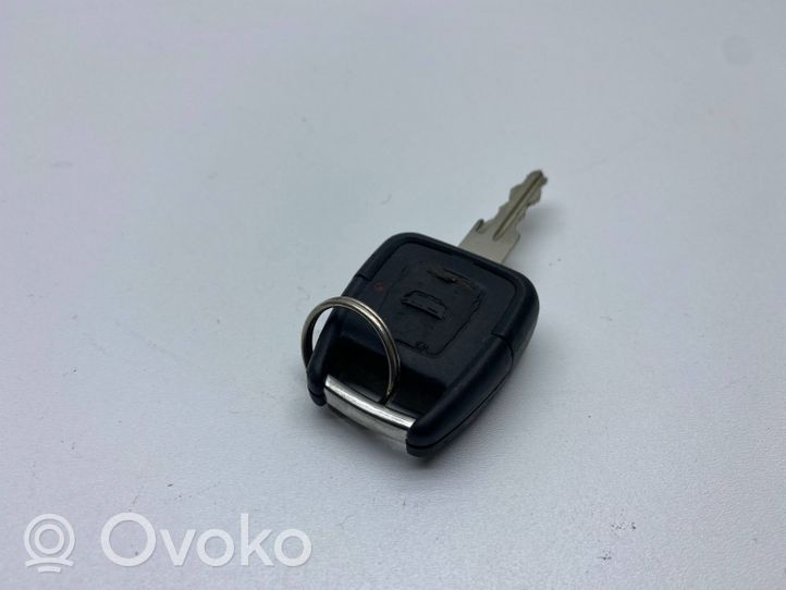 Opel Vectra B Ignition key/card 