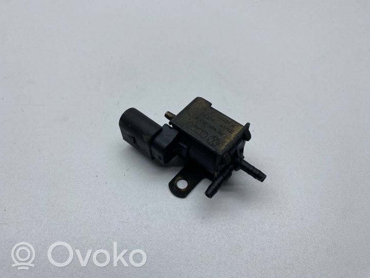 Audi A4 S4 B5 8D Elettrovalvola turbo 028906283N