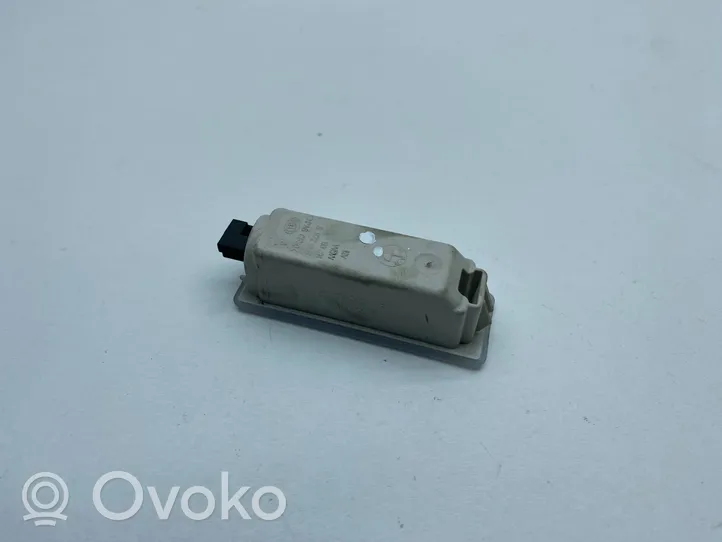 BMW 7 F01 F02 F03 F04 Luce interna bagagliaio/portabagagli 6972605