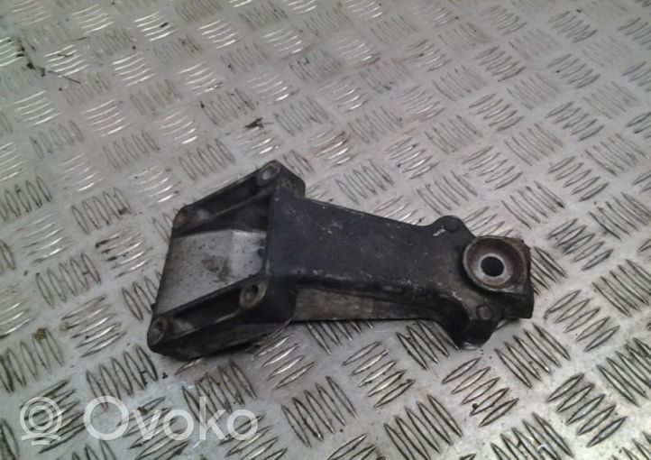 Mercedes-Benz Sprinter W901 W902 W903 W904 Support, suspension du moteur A6112230404