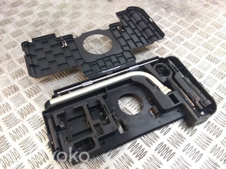 Audi S5 Facelift Kit d’outils 8T8813685