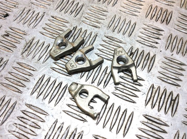 Nissan Navara D23 Fuel Injector clamp holder, 15.00 € RRR