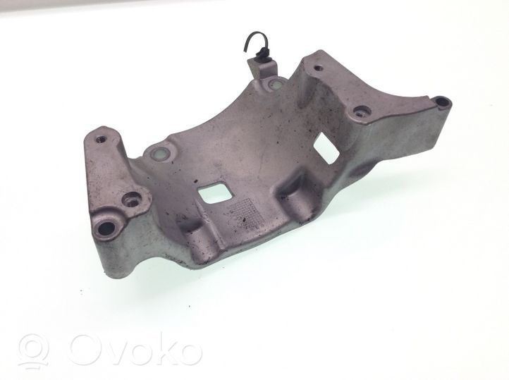 Volvo XC60 Support de générateur / alternateur 31480101