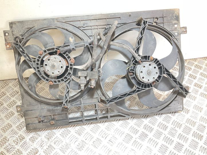 Audi TT Mk1 Kale ventilateur de radiateur refroidissement moteur 8N0121205A