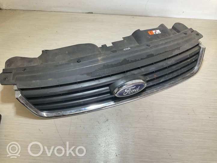 Ford Kuga I Grille calandre supérieure de pare-chocs avant 8V41R7081A