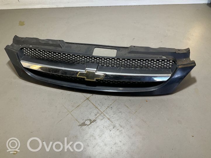 Chevrolet Lacetti Grille calandre supérieure de pare-chocs avant 96547129