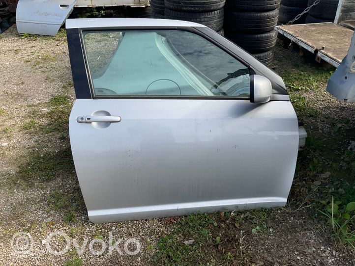 Suzuki Swift Priekinės durys (dvidurio) 