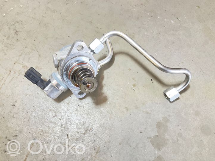 Volvo XC40 Fuel injection high pressure pump 31437903