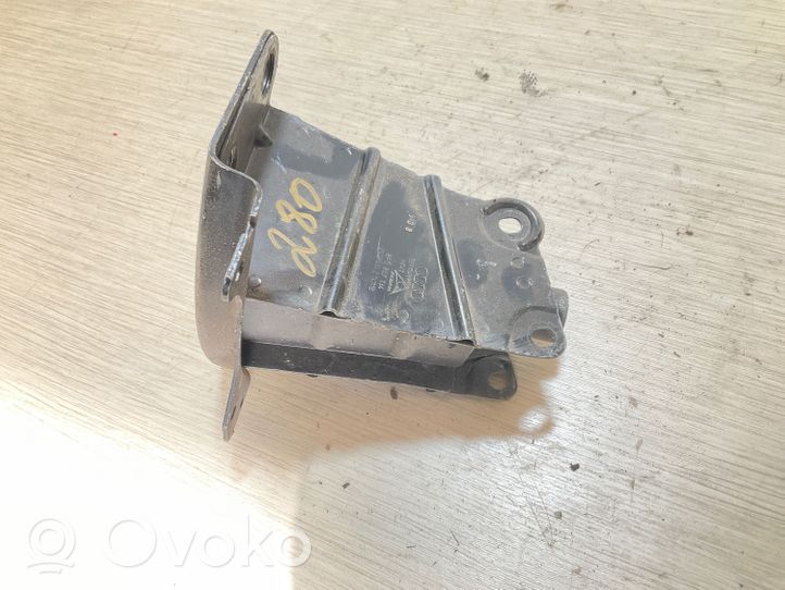 Audi A3 S3 A3 Sportback 8P Staffa di rinforzo montaggio del paraurti anteriore 8P0807134