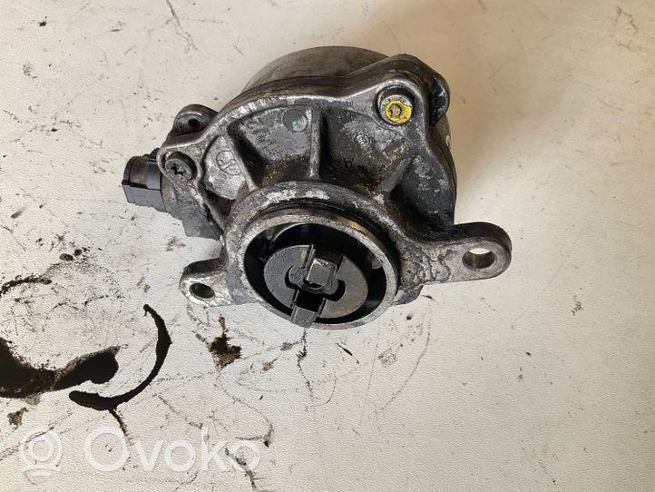 Renault Master II Vacuum pump 8200797164