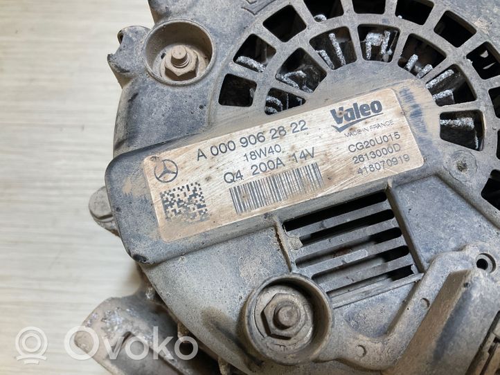 Mercedes-Benz Sprinter W906 Generatore/alternatore A0009062822