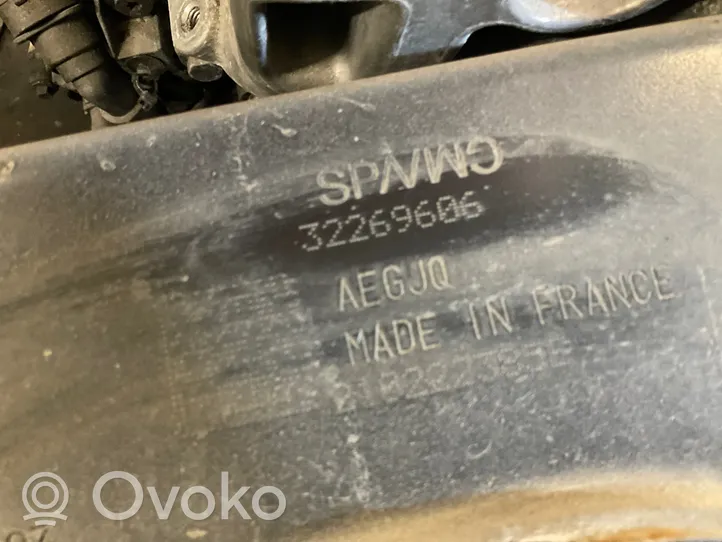 Volvo XC40 Taka-apurunko 32269606