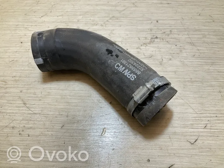 Volvo XC40 Intercooler hose/pipe 32224392