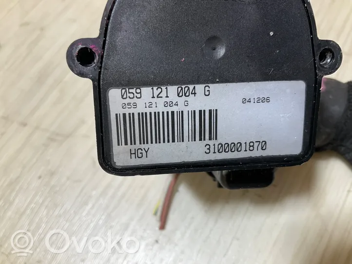 Audi A5 8T 8F Pompe à eau de liquide de refroidissement 059121004G