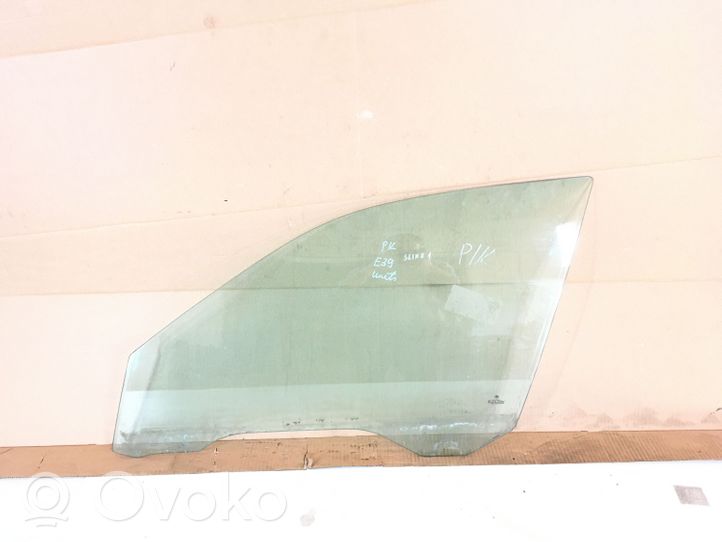 BMW 5 E39 Front door window glass four-door E243R000982