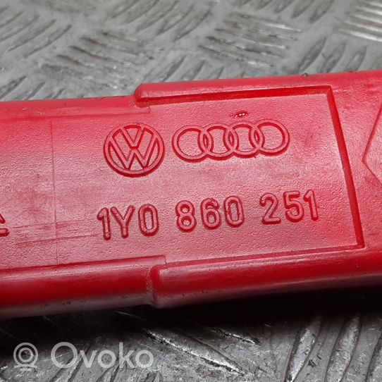 Volkswagen Touran I Trójkąt ostrzegawczy 1Y0860251