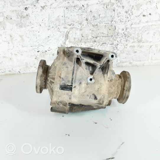 Audi A4 S4 B7 8E 8H Takatasauspyörästö EUB150207