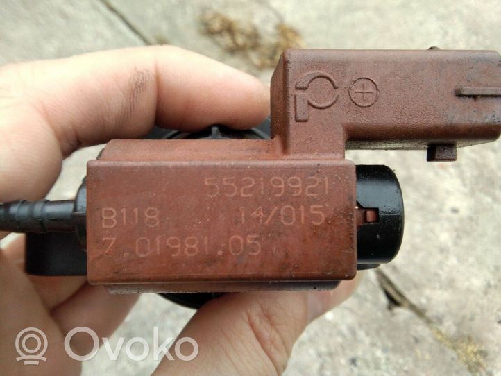 Opel Corsa D Valve vacuum 55219921