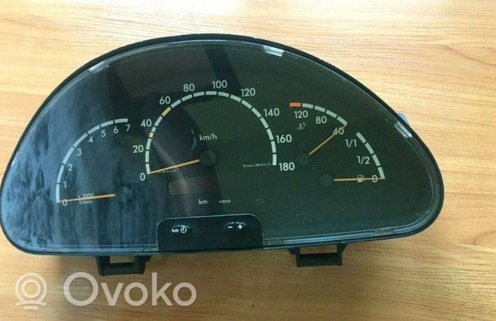 Mercedes-Benz Sprinter W901 W902 W903 W904 Tachimetro (quadro strumenti) A0014460721