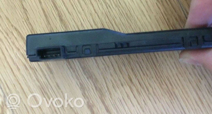 Opel Mokka Antenna control unit 13503204