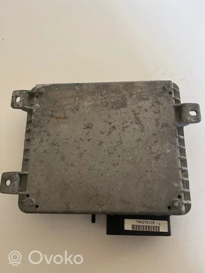 Rover 75 Sterownik / Moduł ECU MKC104392