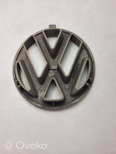 Volkswagen Sharan Gamintojo ženkliukas 7M0853601