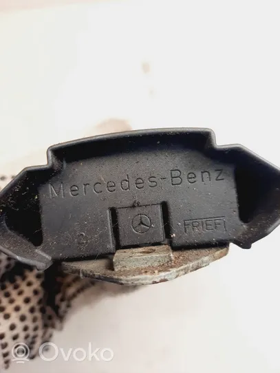 Mercedes-Benz E W124 Ogranicznik drzwi przednich 