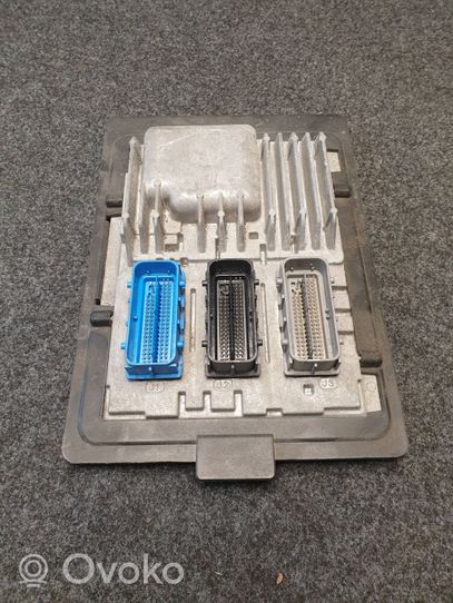 Chevrolet Camaro Sterownik / Moduł ECU 811839393