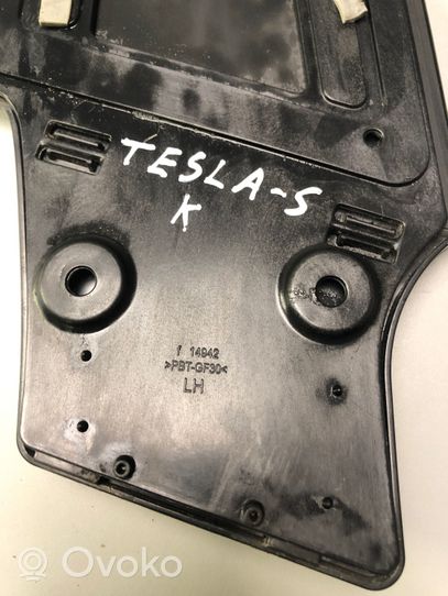 Tesla Model S Auton rungon sivu 14942