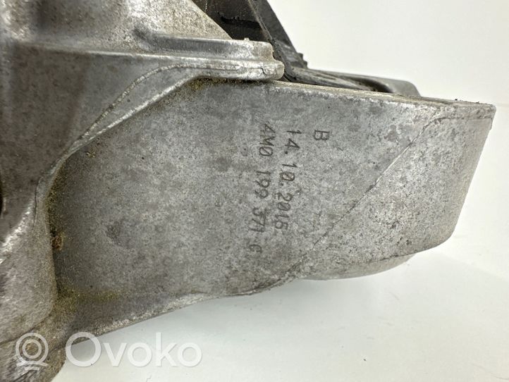 Audi A4 S4 B9 Wspornik / Mocowanie silnika 4M0199371c